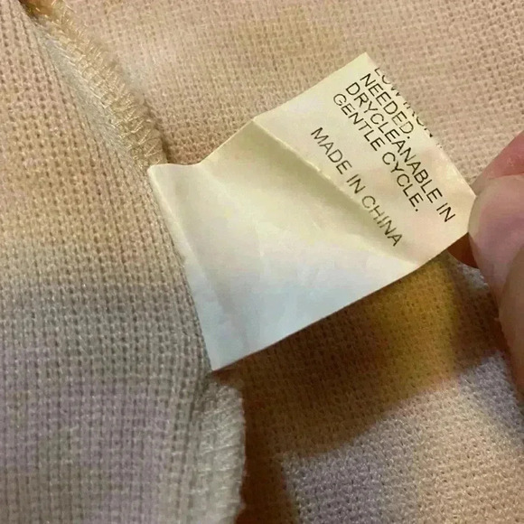 Dazy Button-Top Tank Top Off-white Cream Color Size S - Picture 7 of 10